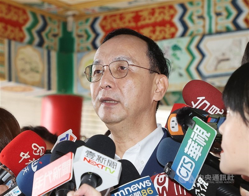 圖為國民黨主席朱立倫(圖)13日表示,開大門走大路是國民黨最重要訴求。(中央社檔案照片)