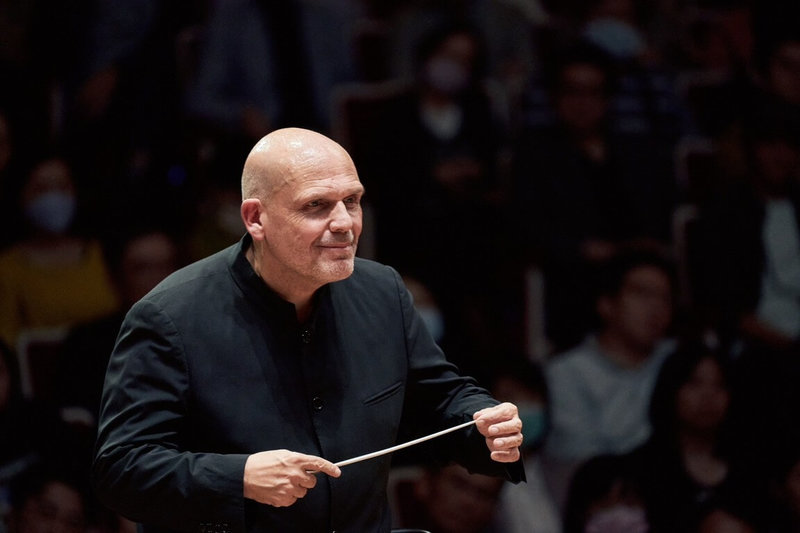 荷蘭指揮家梵志登(Jaap van Zweden)2025年出任長榮交響樂團駐團藝術家,盼能為台灣古典樂壇貢獻心力。(長榮交響樂團提供)中央社記者余曉涵傳真 114年6月16日