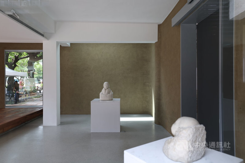 典藏雕塑家黃土水「少女」胸像的太平國小博物館6月16日舉行開館典禮,將於7月3日正式對外開放。圖為展場內部。中央社記者吳家昇攝 114年6月16日