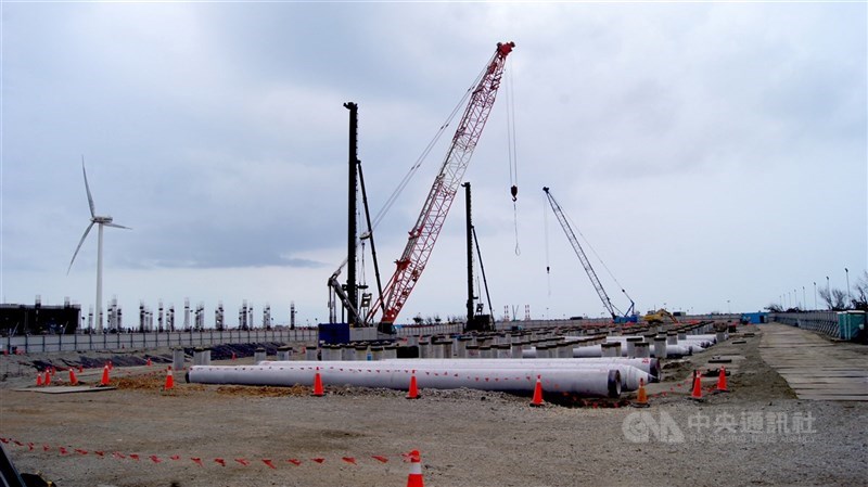 圖為沃旭能源大彰化西南第二階段及西北離岸風電場陸上變電站動土典禮。 (中央社檔案照片)