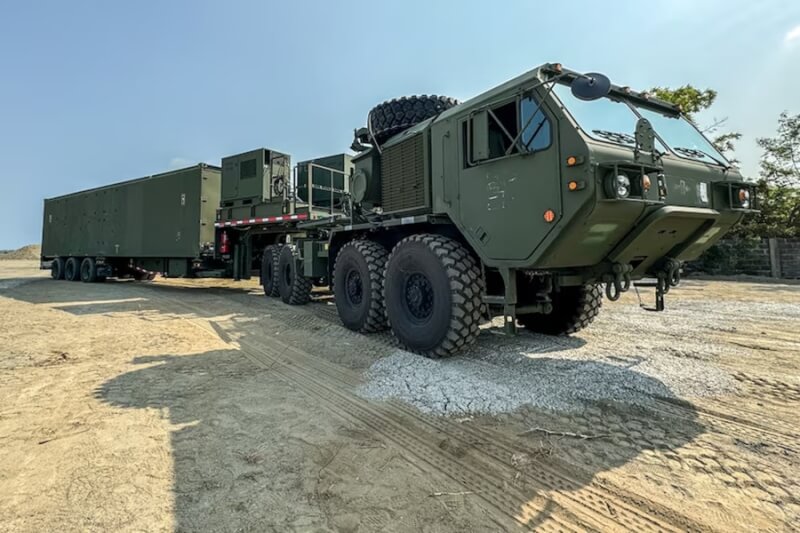美國陸軍陸基飛彈發射系統「泰風」4月運至菲律賓。(圖取自x.com/TeamAFP)