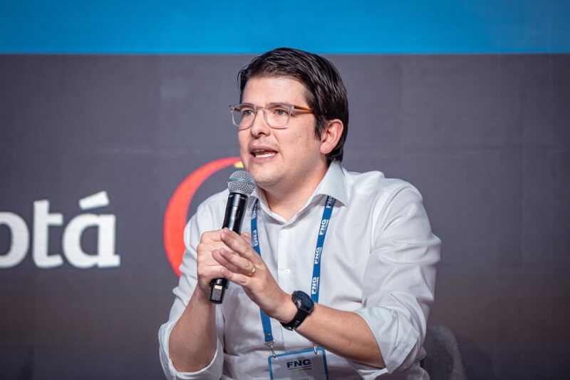 哥倫比亞參議員、總統候選人烏力貝。(圖取自facebook.com/MiguelUribeTurbay)