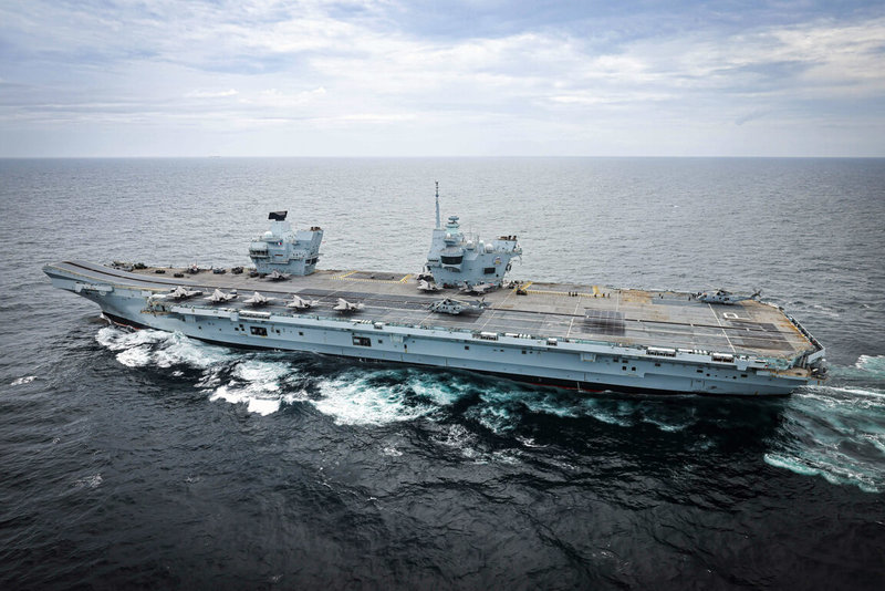 由英國先進航空母艦「威爾斯親王號」領軍的航艦打擊群近日進入印太區域水域。圖為「威爾斯親王號」15日於印度外海。(英國國防部提供)中央社記者陳韻聿倫敦傳真 114年6月17日