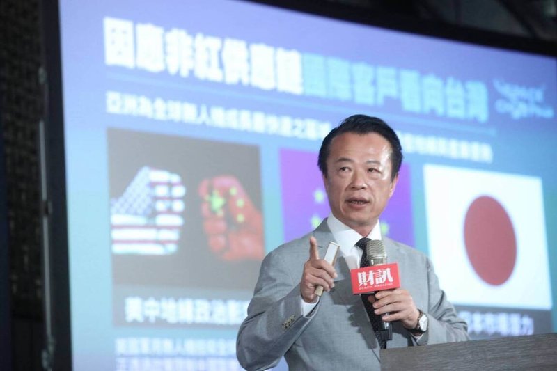 嘉義縣長翁章梁19日參加財訊雜誌舉辦2025科技論壇「無人機產業新時代」表示,台灣無人機業者散居各地,透過中央與地方協力、產業與人才共構的成果。未來嘉義不僅是無人機展示的國際櫥窗,更將成為AI無人機產業的創新基地、國家隊後盾。(嘉義縣政府提供)中央社記者潘智義傳真 114年6月19日