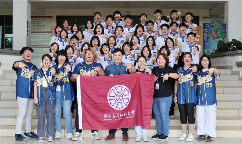 為推動社會實踐與多元文化交流,台灣師範大學114年暑假首度組成國際服務團,前往馬來西亞展開為期9天的教育志工行動。(台師大提供)中央社記者陳至中台北傳真 114年6月19日