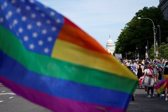 美國總統川普政府將停止補助LGBT自殺防治熱線。(路透社)