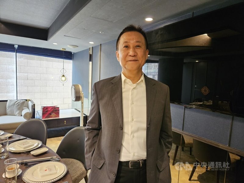 兆利19日舉行股東會，董事長張台沅（圖）表示，由於上半年匯率波動、下半年隨中系客戶的摺疊機種拉貨漸過高峰，摺疊機訂單收斂，預期營收將逐步走平，接下來將積極爭取摺疊機新客戶訂單。中央社記者曾仁凱攝 114年6月20日