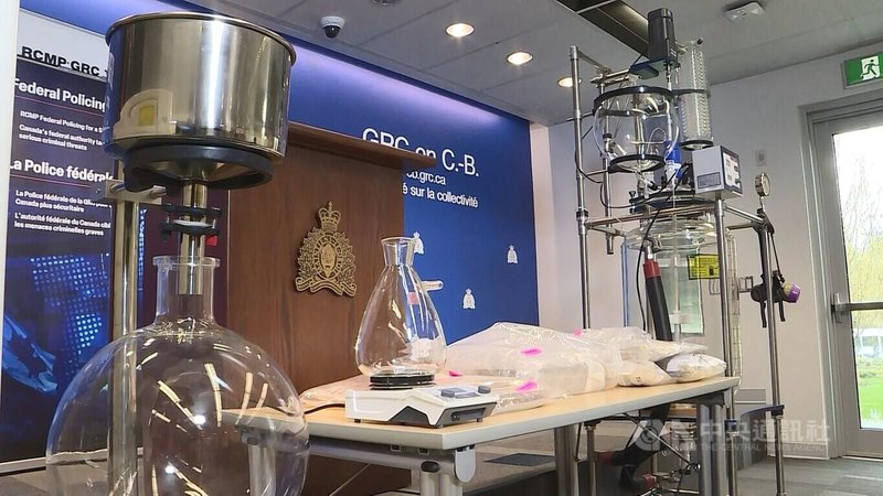 加拿大警方日前破獲大型製毒工廠「超級實驗室」(super lab),查獲的芬太尼劑量足以奪走每位加拿大公民生命兩次。圖攝於4月10日。中央社記者程愛芬溫哥華攝 114年6月20日