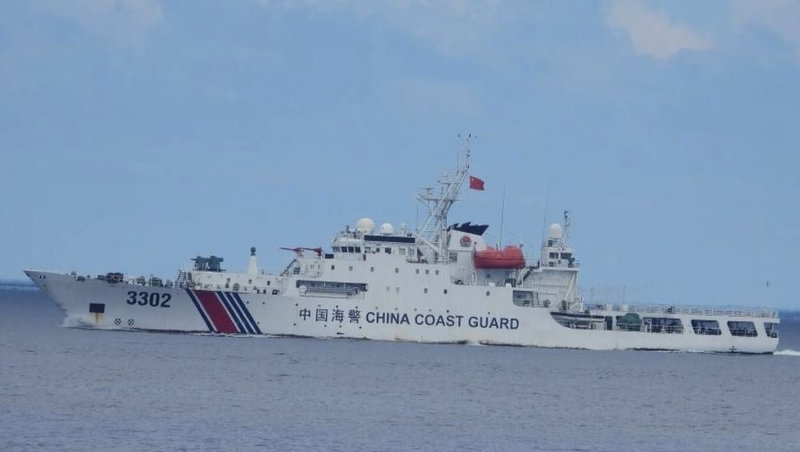 4艘中國海警船自19日起連2天侵擾金門海域,海洋委員會海巡署22日指出,近日也偵測到中國海警船「3302」(圖)航入東沙西北西方限制水域,清晨6時許已驅離,該船已往外航離東沙水域。(海巡署提供)中央社記者黃麗芸傳真 114年6月22日