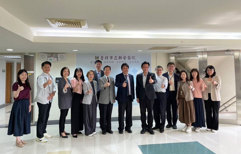 文化大學與台北市立聯合醫院進行跨域合作會議，雙方將合作導入藝術療癒、AI健康應用等資源到社區，並攜手培養具專業能力的健康照護人才。（文大提供）中央社記者許秩維傳真  114年6月23日