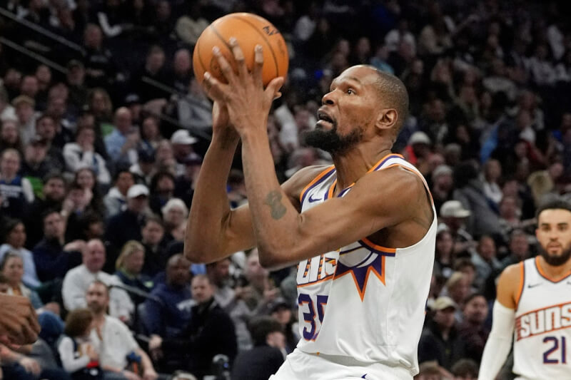 NBA鳳凰城太陽將杜蘭特交易給休士頓火箭。(路透社)