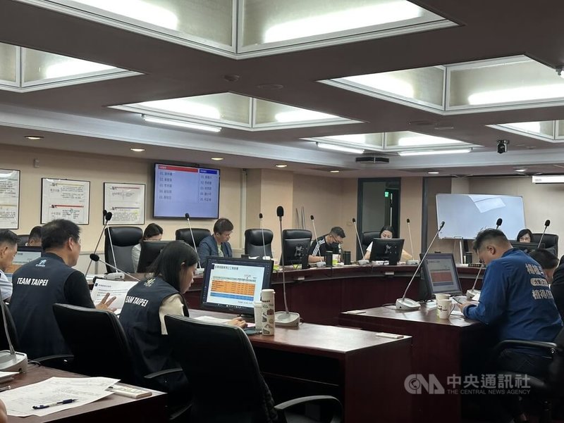 台北市政府針對音樂與圖書中心新建工程案,考量營建物價指數等因素,增加預算新台幣43.3億元,議會教育委員會24日審議後通過,將送大會討論。中央社記者劉建邦攝 114年6月24日