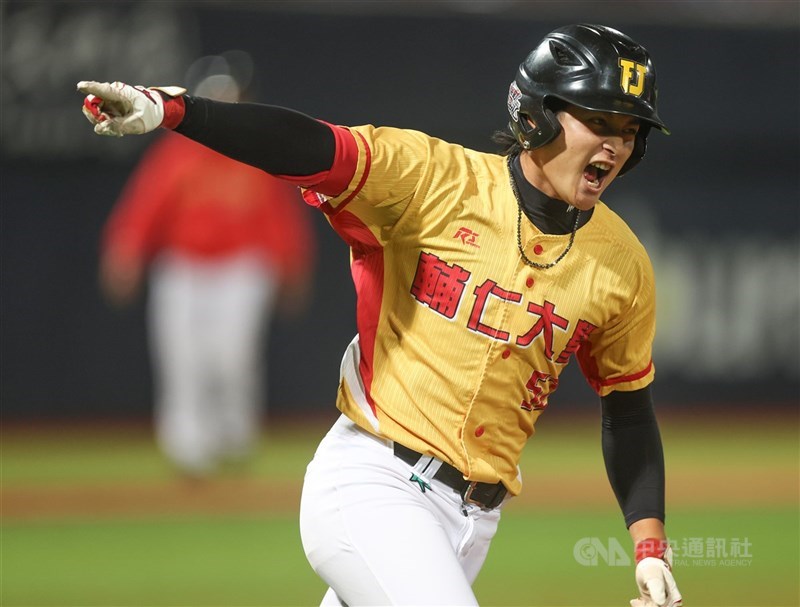 中職富邦悍將24日球員異動,簽野手机桓宇(圖)為自行培訓球員,悍將表示,將透過二軍賽事就近觀察。(中央社檔案照片)