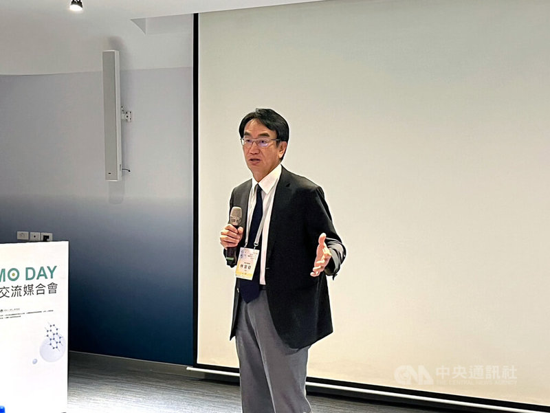 數位發展部「2025 DEMO DAY醫療AI及HIS系統交流媒合會」25日在高雄亞灣登場,聚焦解決醫療產業問題並提出降低成本方案,數發部次長林宜敬(圖)出席致詞。中央社記者林巧璉攝 114年6月25日