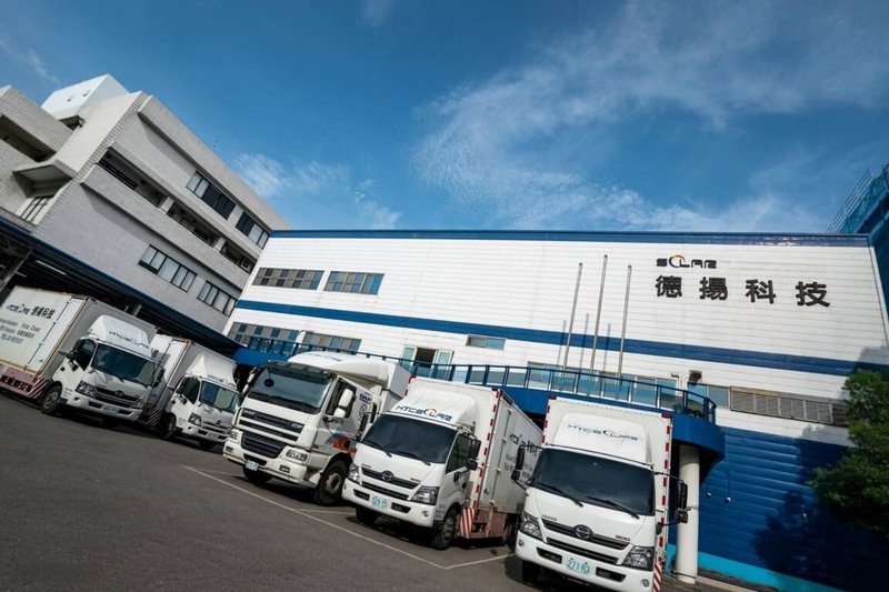 德揚主要從事半導體及光電面板產業製程設備精密洗淨與特殊表面處理及貴金屬剝除與回收服務,並提供製程機台零件加工及客製化修改等解決方案。圖為德揚公司外觀。(德揚提供)中央社記者潘智義傳真 114年6月25日
