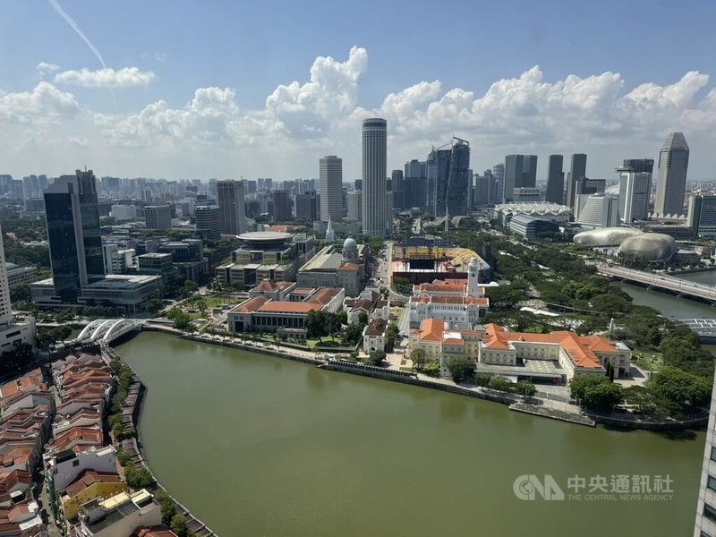 中東地緣政治風險升溫,新加坡華僑銀行投資研究報告指出,新加坡成熟商業模式應有助於維持市場穩定。圖為新加坡市區。中央社記者吳昇鴻新加坡攝 114年6月26日