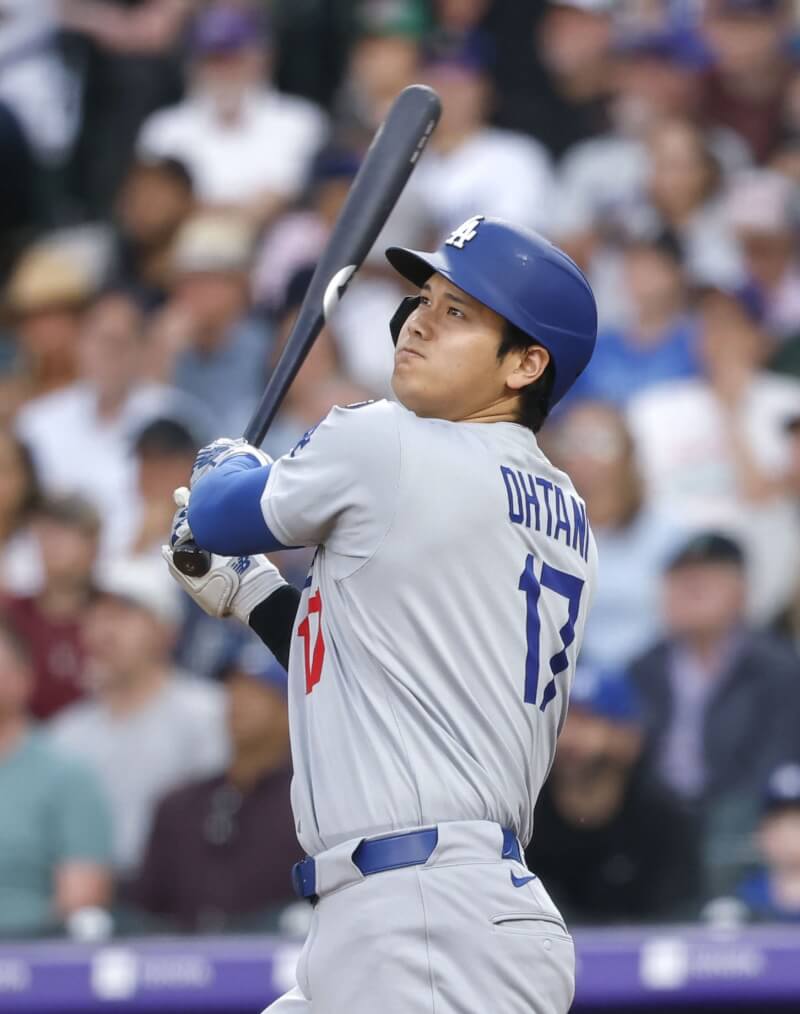 MLB洛杉磯道奇二刀流球星大谷翔平27日首局首打席扛出本季第29發全壘打。(共同社)