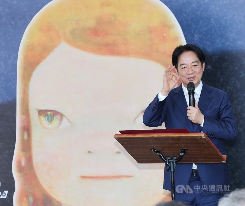 「跟著朦朧潮濕的一天去金瓜石」開幕活動28日上午舉行,總統賴清德(圖)致詞表示,此次在金瓜石的展覽還有4名台灣新銳藝術家一起展出,展現台日藝術的交流激盪,他想邀請全國好朋友一起跟著畫作去旅行,也想邀請日本朋友一起跟著奈良的畫作在台灣旅行。中央社記者郭日曉攝 114年6月28日