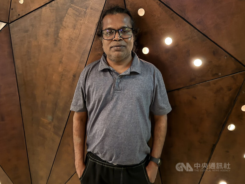 斯里蘭卡記者賈雅蘇瑞亞說,斯里蘭卡政府當初向中國借了一大筆錢興建馬特拉國際機場,但啟用以來就沒有太大用處,「某任政府執政時,還被拿來當作儲存稻米的地方」。中央社記者李晉緯可倫坡攝 114年6月29日