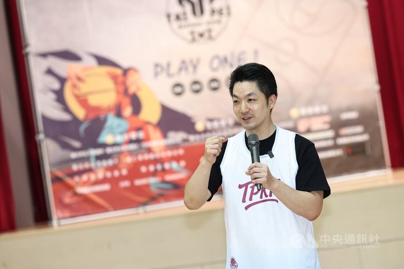 「2025台北港湖盃3x3籃球邀請賽」開幕典禮29日上午在台北市新湖國小舉行,台北市長蔣萬安(圖)出席致詞。中央社記者翁睿坤攝 114年6月29日