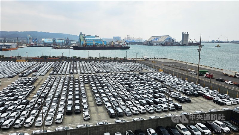 6月台灣新車掛牌數出爐約3萬4320輛略佳,車界人士1日評估7月新車掛牌數可超過4.5萬輛,主要是關稅議題可望定案,加上各廠牌加碼促銷活動帶動。(中央社檔案照片)