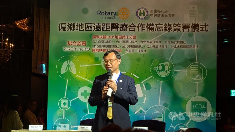 健保在宅急症照護計畫上路1年,健保署長石崇良4日表示,將進一步擴大在宅急症照護適應症,放寬為所有感染症及安寧個案,力拚年底上路。中央社記者曾以寧攝 114年7月4日
