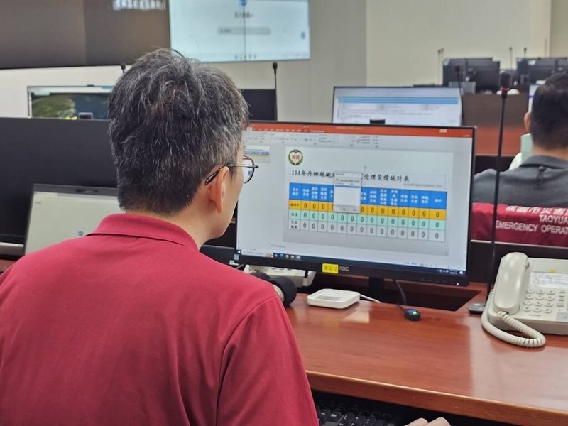 颱風丹娜絲來襲,桃園市災害應變中心6日開設,市府完成各項防颱整備工作,並提醒市民提早做好防颱準備,避免前往山區或海邊。(桃園市政府新聞處提供)中央社記者吳睿騏桃園傳真 114年7月6日