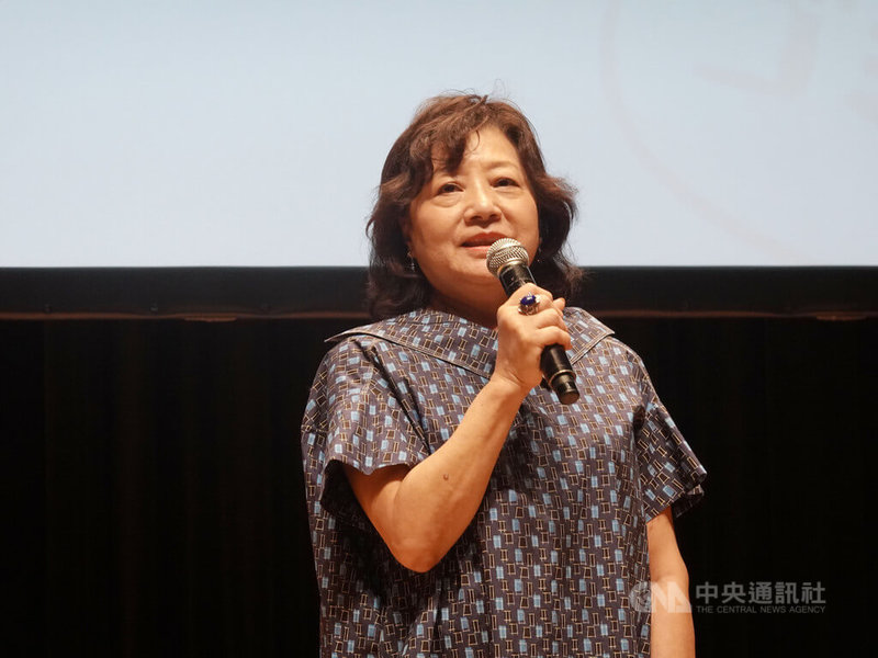為呼籲旅日台人返鄉響應大罷免活動,「看不見的國家」6日晚間在東京舉辦特別放映會。協辦活動的在日台灣婦女會會長武田佳蓉子表示,這部片回顧台灣的民主路,看完就知道公民團體為何要發動大罷免。中央社記者楊明珠東京攝 114年7月7日
