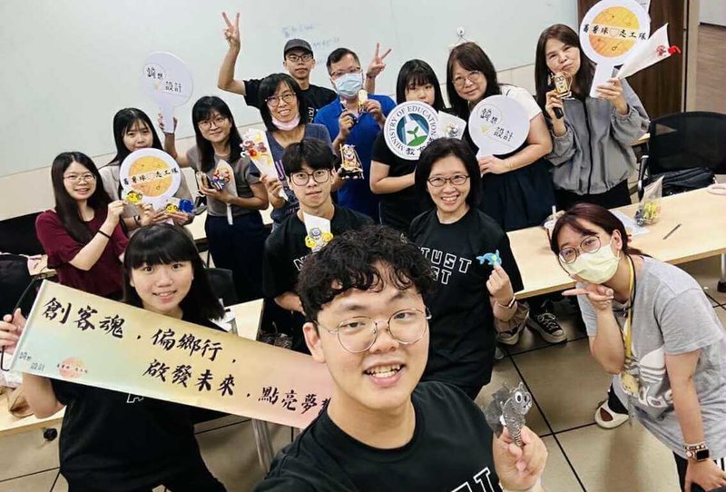 台灣科技大學應用科技學士學位學程助理教授胡家紋主持2年期USR計畫,帶領台科大「創客偏鄉」技優團隊與高中職教師對接,啟動教學實踐研究,獲「大專校院教學實踐研究計畫」補助。(台科大教務處提供)中央社記者許秩維傳真 114年7月8日