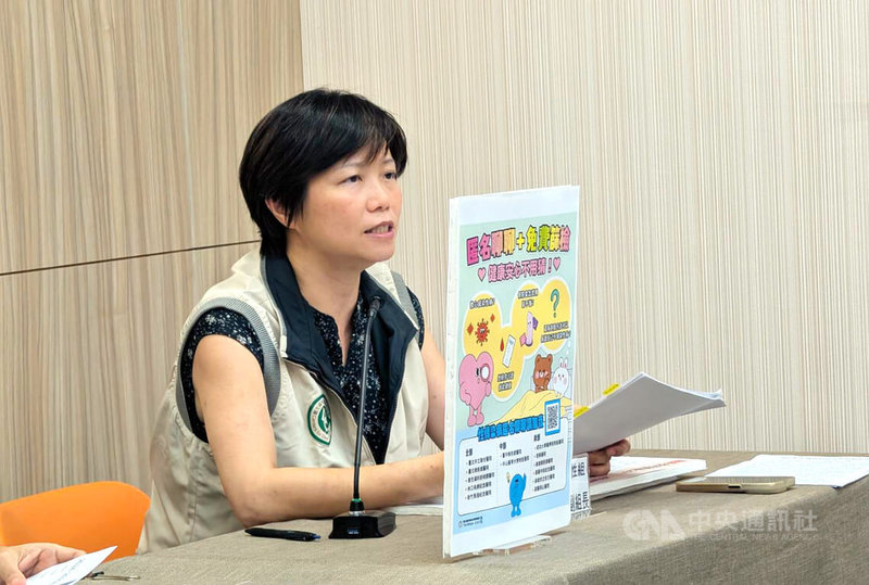 衛生福利部疾病管制署慢性傳染病組副組長詹珮君(圖)8日表示,國內13至24歲梅毒疫情連4年上升,疾管署推出「性傳染病匿名諮詢服務」,由全台13家合作醫院共同提供諮詢,同時針對學生或24歲以下年輕族群提供「免費梅毒快速篩檢服務」。中央社記者曾以寧攝 114年7月8日
