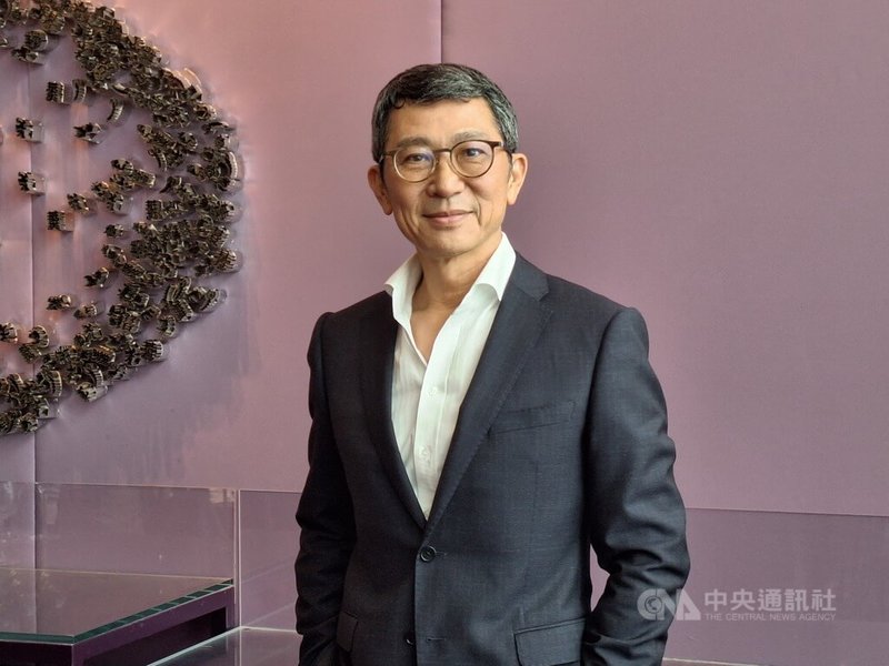 訊聯集團董事長蔡政憲9日表示,訊聯布局AI數位科技15年,以AI驅動智慧研發與數位化管理雙軌並進,希望為生醫、半導體、科技等產業,帶來創新突破。中央社記者何秀玲攝 114年7月9日