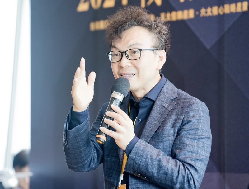 「新竹雙罷」發言人林志潔10日據民眾舉發,指國民黨籍立委鄭正鈐有刪通訊軟體LINE帳號、湮滅證據跡象,到北檢陳報證據;鄭正鈐辦公室說,不實指控,希望新竹市民別被政治抹黑手法誤導。圖為鄭正鈐過往出席活動。(鄭正鈐提供)中央社記者郭宣彣傳真 114年7月10日