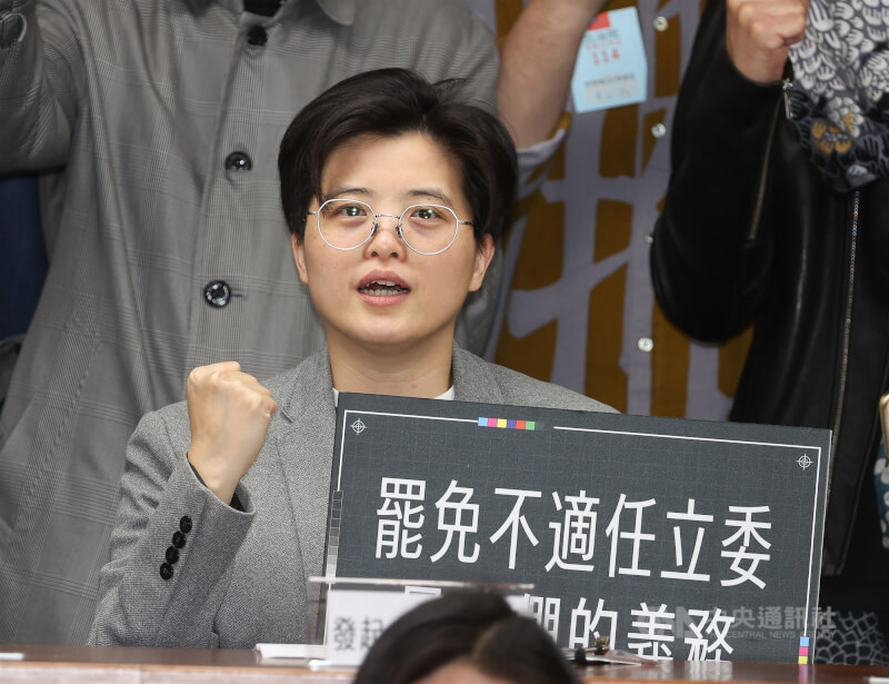 台灣文學作家連署發起小組4月在立法院舉行台灣文學作家連署聲明記者會,作家楊双子(圖)出席與會。(中央社檔案照片)