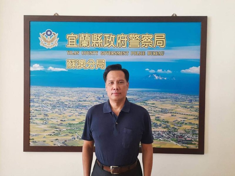 宜蘭縣政府警察局蘇澳分局澳花派出所長胡傳明（圖）從警40年間時常資助弱勢，16日將退休。他表示，會將善心團體及受助名單做成清冊，交棒給下任所長，希望這份愛能延續下去。（胡傳明提供）中央社記者王朝鈺傳真　114年7月13日