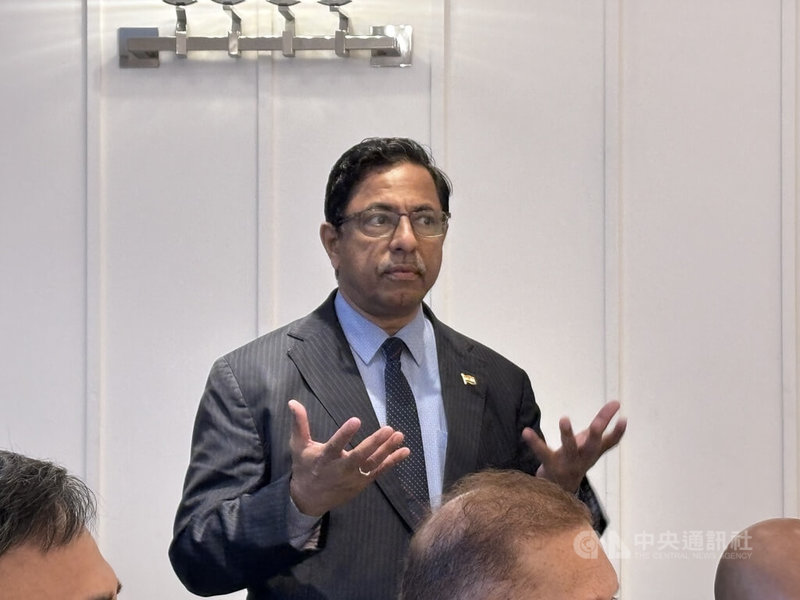 印度國際金融服務中心管理局（IFSCA）董事長拉加拉曼（Shri K. Rajaraman）率團訪台，14日與媒體就印度國際金融服務中心（IFSC）在古吉拉特邦設立的首座GIFT City進行說明。中央社記者楊堯茹攝　114年7月14日