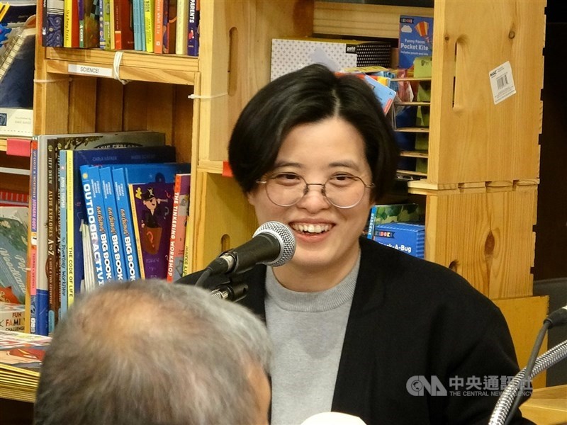 圖為作家楊双子。(中央社檔案照片)