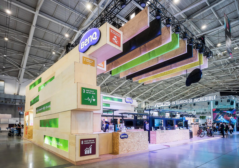 電腦品牌BenQ(明基佳世達)2023年在台北國際電腦展(COMPUTEX)的展位大膽採用沒貼皮、沒上漆的裸木布展。(光洋波斯特提供)中央社記者陳姿伶傳真 114年7月17日