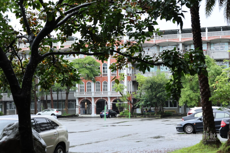 苗栗縣私立建臺高中發生大學分科測驗23名學生考科報錯烏龍。(中央社檔案照片)
