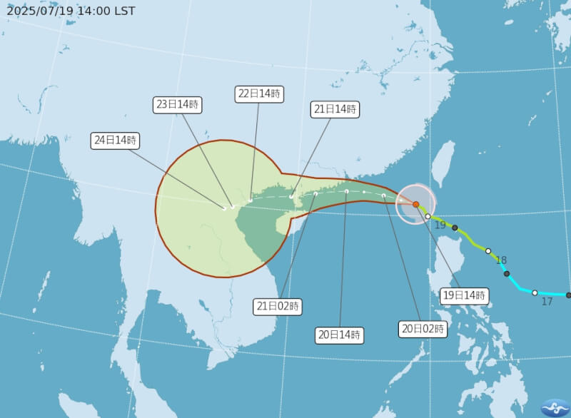 颱風薇帕持續朝偏西方向移動,估19日晚上逐漸遠離台灣海域。(圖取自氣象署網頁cwa.gov.tw)