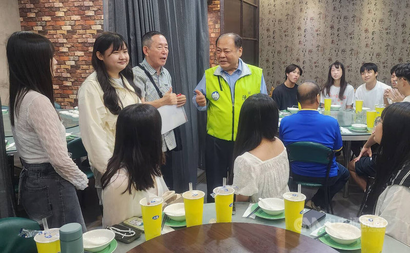 澎湖縣北台灣青聯會成立大會19日舉行，澎湖縣長陳光復（後左4）等人出席。中央社　114年7月20日