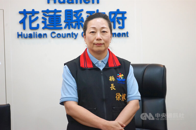 花蓮縣長徐榛蔚（圖）23日下午舉行記者會，駁斥和碩董事長童子賢震災善款爭議，表示其所述的新台幣7000萬元捐款計畫，縣府聞所未聞，強調不要讓意識形態謠言滿天飛。中央社記者張祈攝　114年7月23日