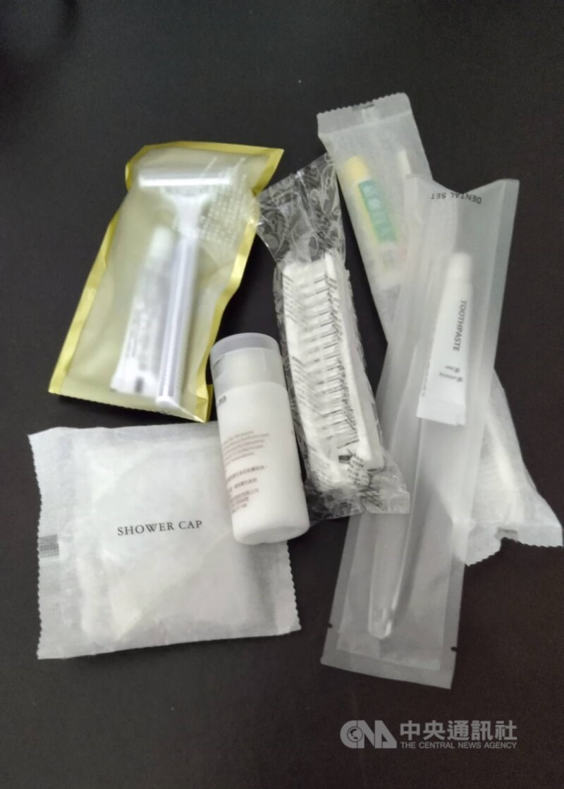 圖為一次用旅宿備品。(中央社檔案照片)