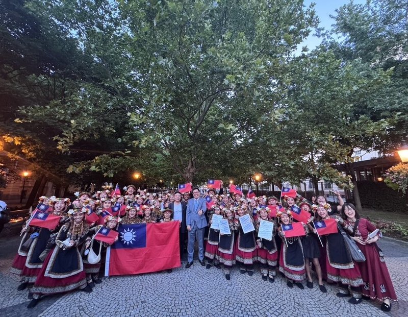 「希望合唱團」近日參加斯洛伐克第10屆國際青年音樂節，一舉奪得4項金獎佳績，展現卓越音樂實力。（駐斯洛伐克代表處提供）中央社記者劉郁葶布拉格傳真  114年7月26日
