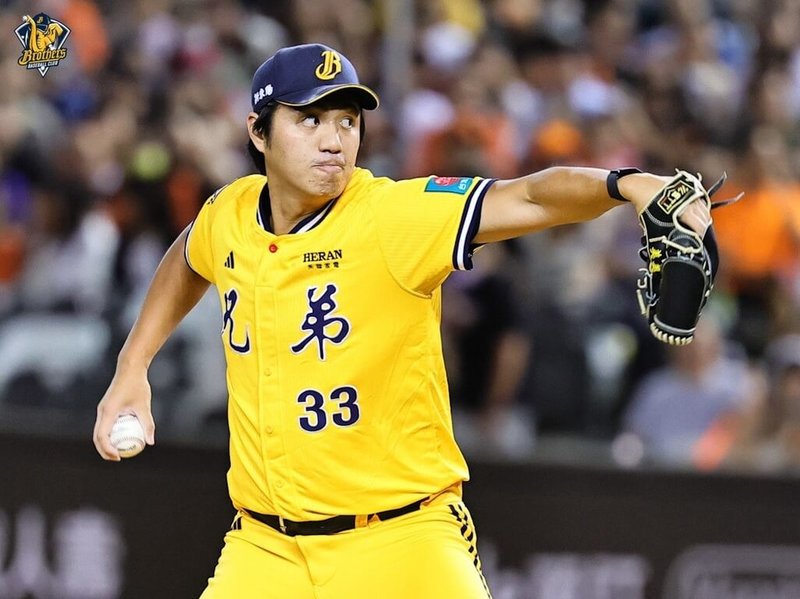 中華職棒中信兄弟投手鄭浩均(圖)26日對統一獅先發5.1局無失分,是本季首度投到第6局,一度不想退場;鄭浩均27日受訪時笑說,「恨不得把整場投完」。(中信兄弟提供)中央社記者楊啟芳傳真 114年7月27日