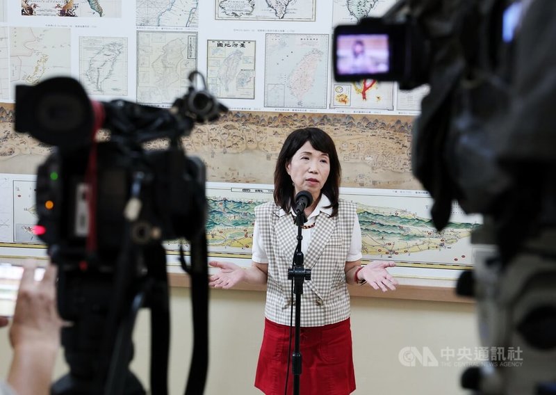 民眾黨團幹事長陳昭姿(圖)27日在臉書發文指出,若民進黨釋放前民眾黨主席柯文哲、接受國會改革法案通過事實、盡快通過代孕法案,綠白就可重建關係,開放議題合作。她28日受訪時表示,這是她個人心願,沒有跟黨內溝通。中央社記者郭日曉攝 114年7月28日