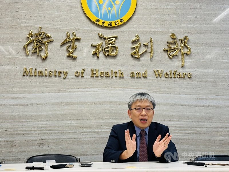 衛福部心理健康司長懸缺近11個月後，7月18日正式由成大醫院一般精神科主任陳柏熹（圖）接任，他30日首度與媒體會面，暢談上任後期許與規劃。中央社記者沈佩瑤攝  114年7月30日