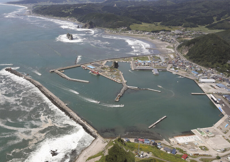 俄羅斯堪察加半島外海30日發生規模8.8強震，日本漁船疏散返回北海道港口。（共同社）