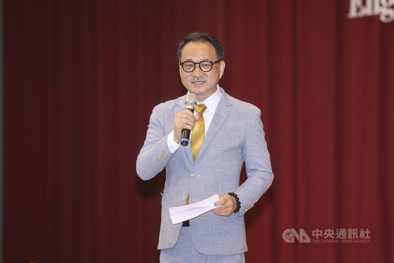 僑務委員會31日舉辦海外青年英語服務營成果發表會,僑委會副委員長阮昭雄(圖)致詞,感謝海外志工無私奉獻,熱心教導台灣學童。中央社記者鄭清元攝 114年7月31日