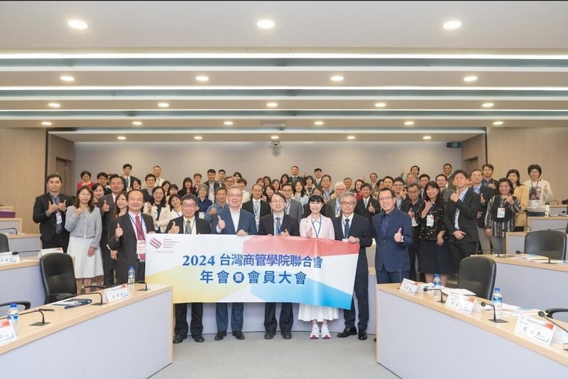 政治大學攜手台灣8所大學共同推動「台灣商管領域跨校博士生聯合培育計畫」，核心課程聚焦財務、會計、策略管理、人力資源管理等領域，盼強化高等教育競爭力。（政治大學提供）中央社記者陳至中傳真  114年8月1日