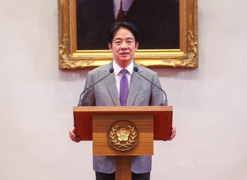美國總統川普更新對等關稅，對台稅率為20%。總統賴清德（圖）於1日上午11時30分召開「因應美國對等關稅政策記者會」，親自對外說明。中央社記者鄭清元攝  114年8月1日